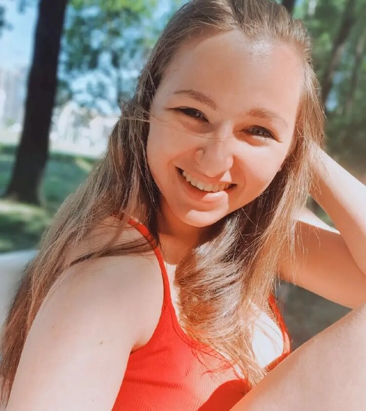  27541067  Katrin, 31 ,    -