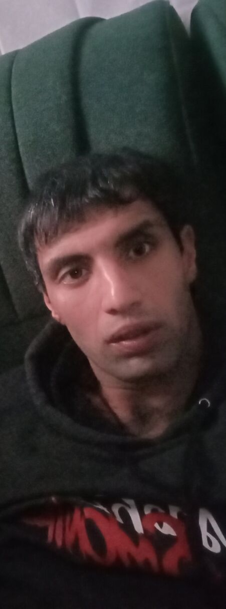  31955927  Vasily, 33 ,    