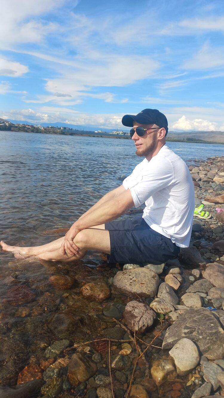  31932067  Dmitry, 36 ,    