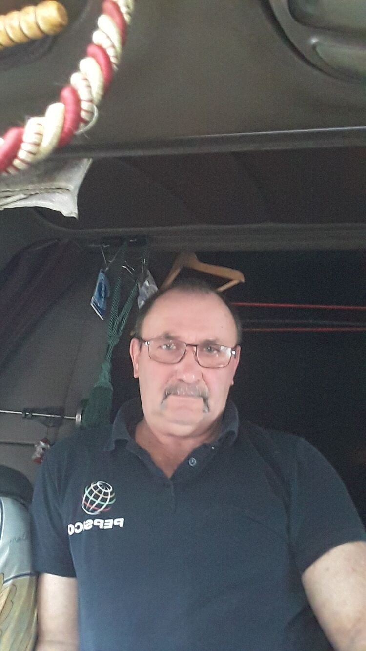 ���� 25758957 ������� ����, 65 ���, ���� ���������� � �����-����������