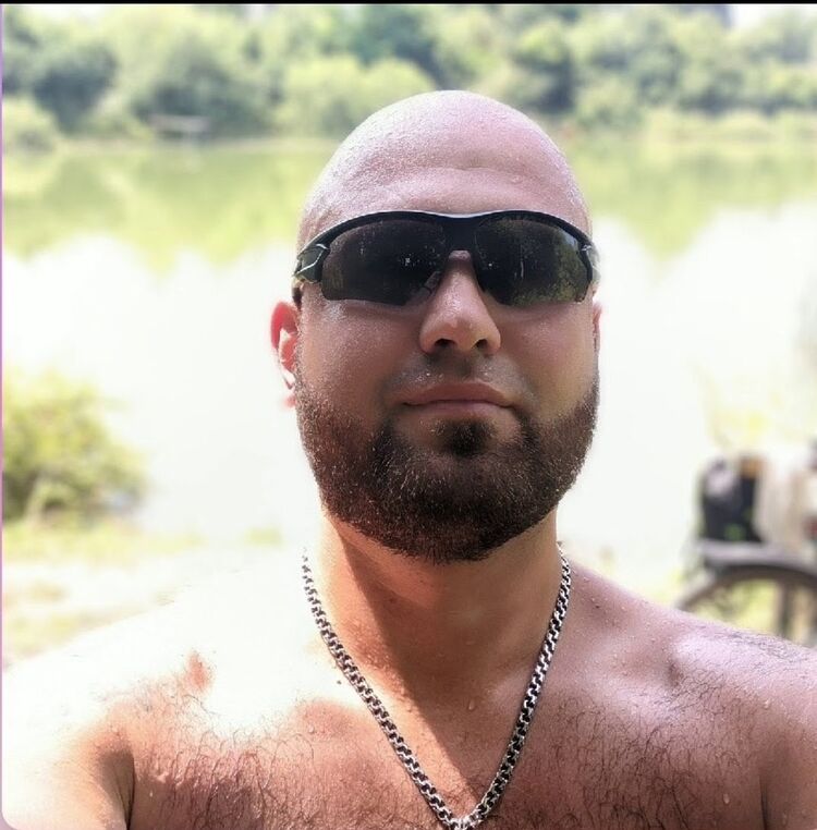  32387307  , 40 ,    