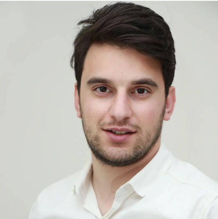  Etimesgut,   Bashir, 35 ,   ,   