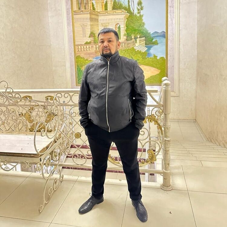  43822237  , 36 ,    -