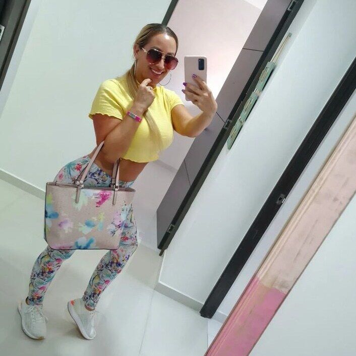 ���� 44250497 ������� Charlotte, 38 ���, ���� ���������� � ������