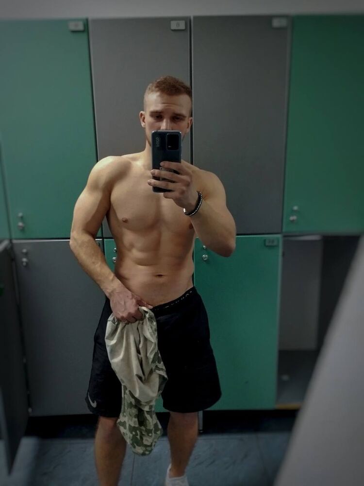  33230667  Alexey, 25 ,    
