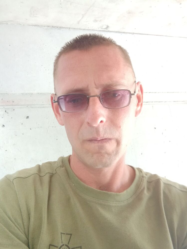  46035827  , 39 ,    