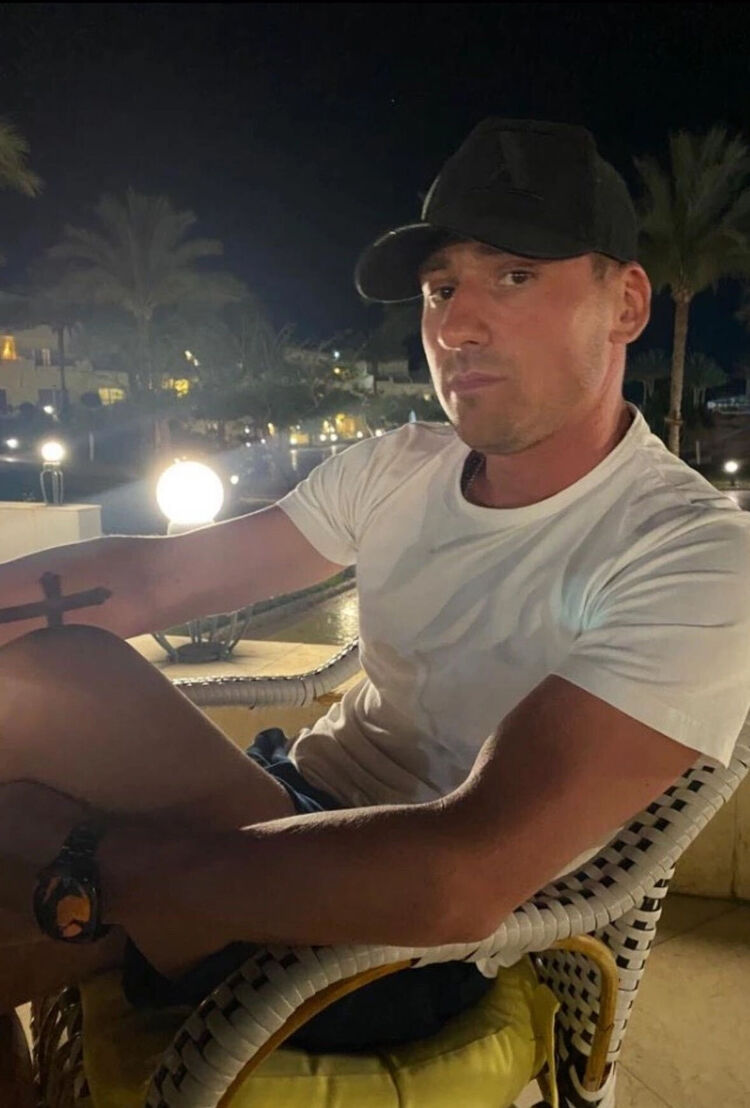  49864767  , 34 ,    -