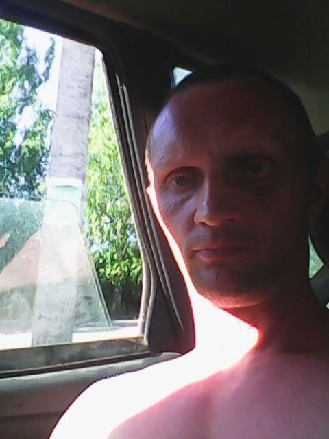  ,   Vlad, 41 ,   