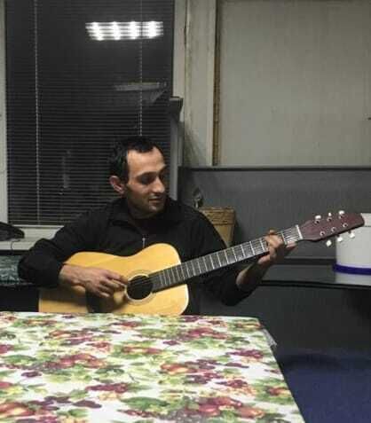  32416067  Garnik, 33 ,    