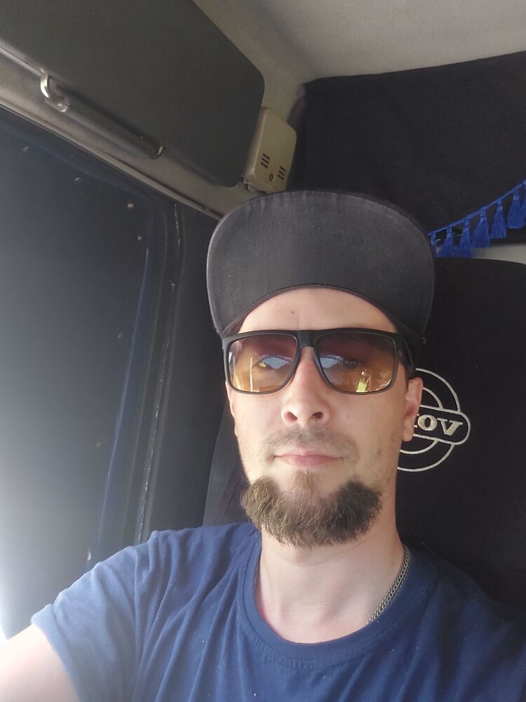  52607367  , 34 ,    