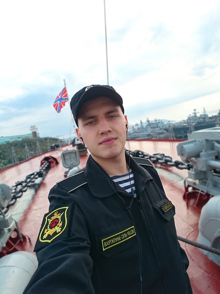  ,   Mikhail, 30 ,   ,   , c 