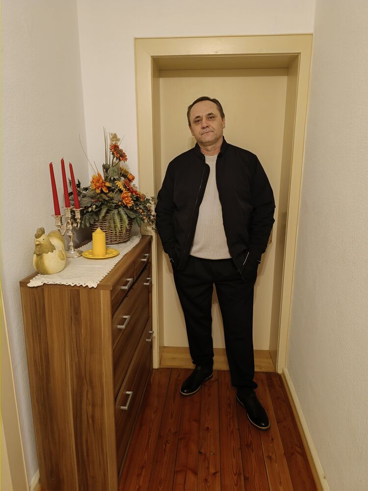  Miltenberg,   Vali, 49 ,   ,   