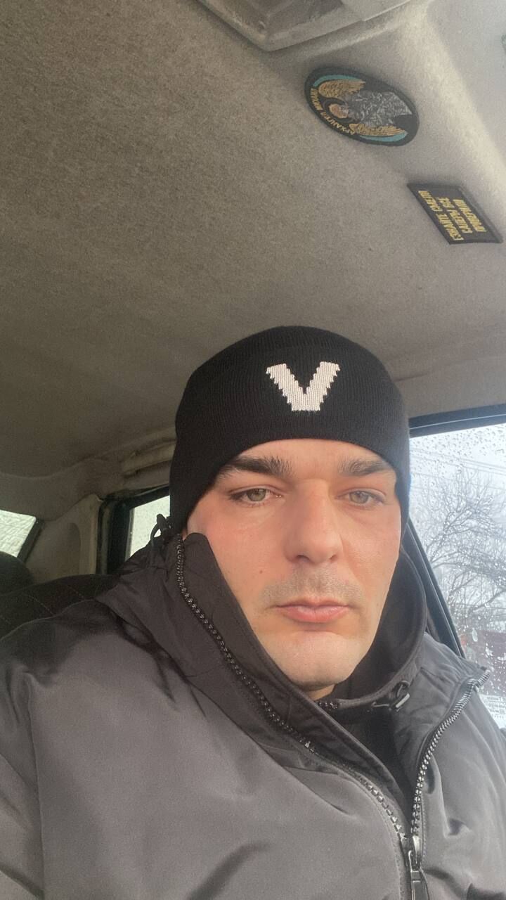 40631217  , 27 ,    
