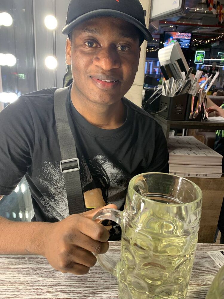 ���� 40203037 ������� Isheunesu, 28 ���, ���� ���������� � �����-����������