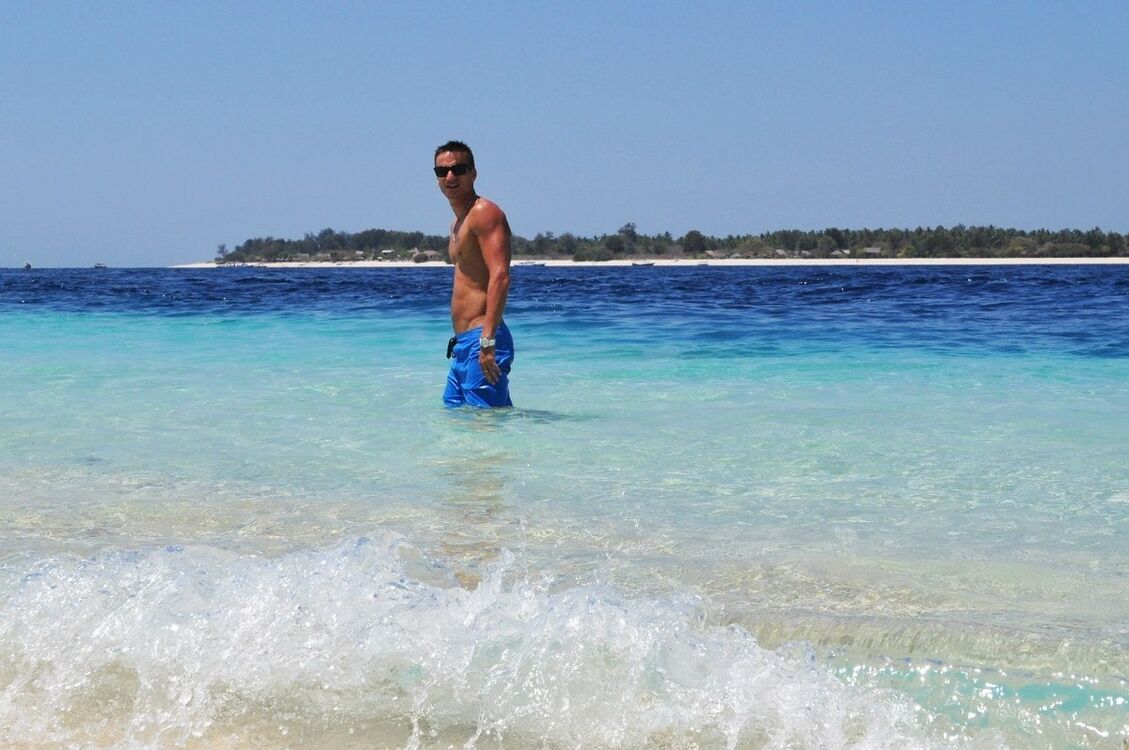  ,   Pavel, 40 ,   
