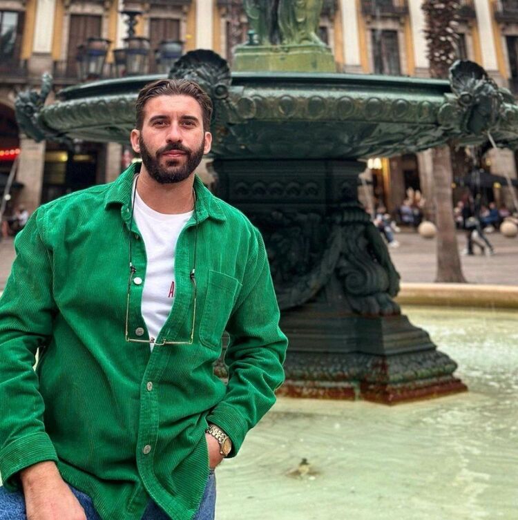  42277677  , 34 ,    -