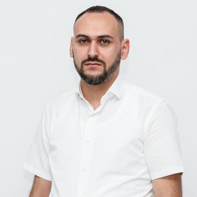  ,   Zaven, 38 ,   ,   , 