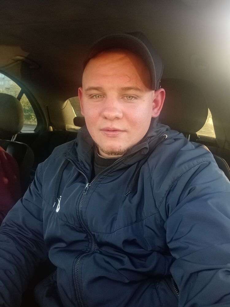  28902207  Alexander, 31 ,    