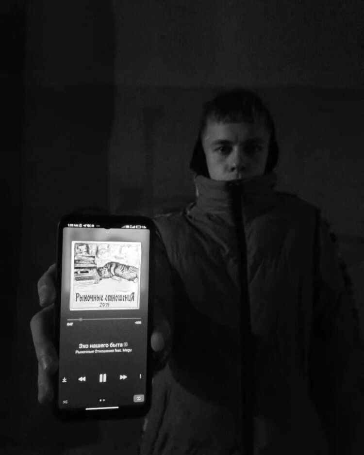  30362557  , 21 ,    -