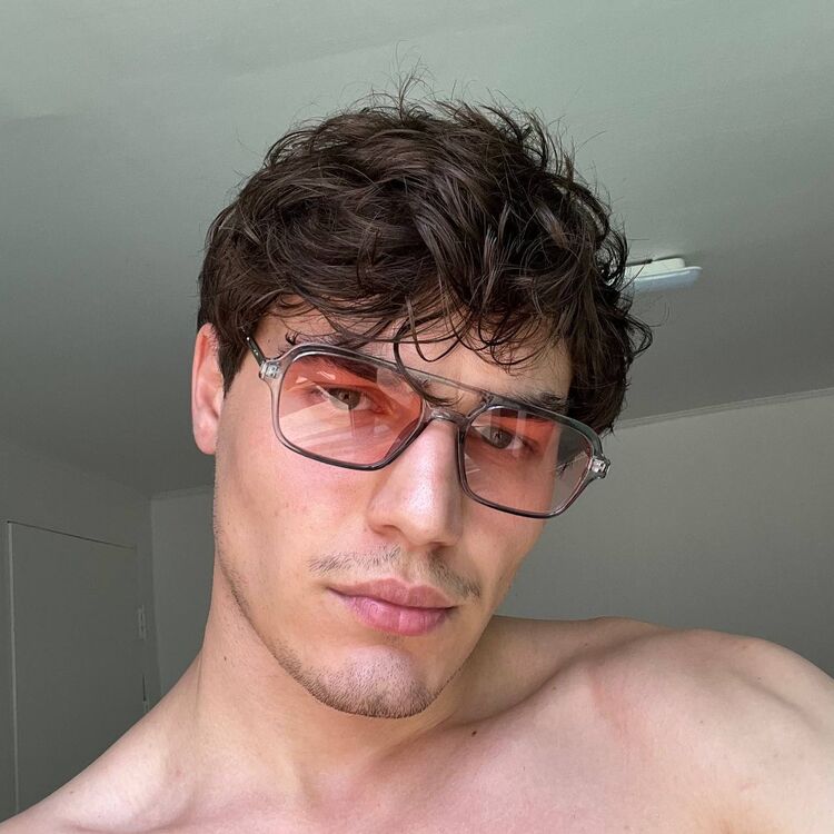 ���� 38701577 ����� Chups, 21 ���, ���� ���������� � �������