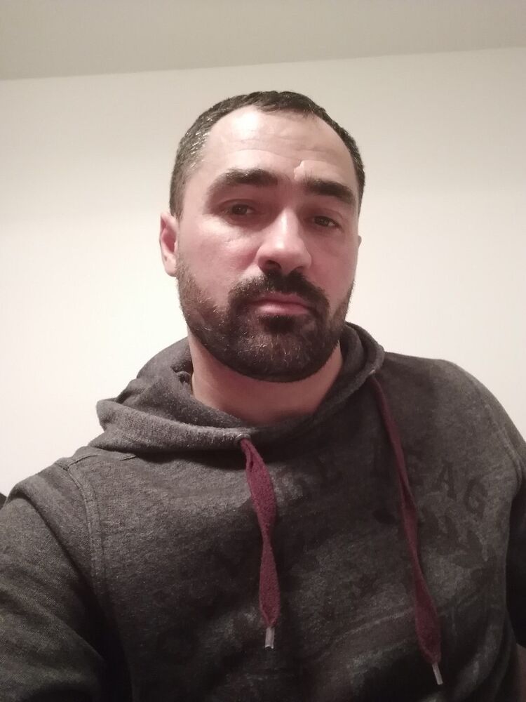  11179057  Vitalii, 44 ,    