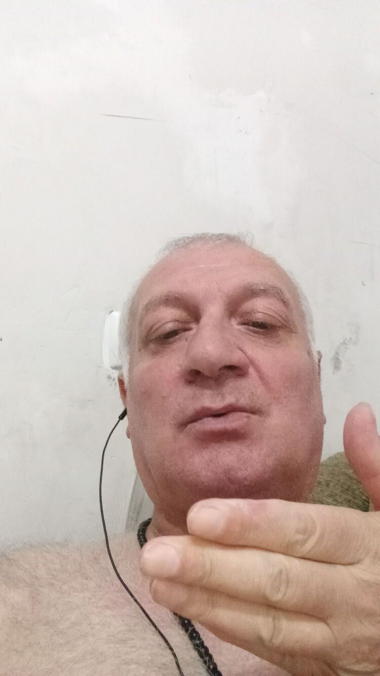  53888457  Tutsi, 55 ,    