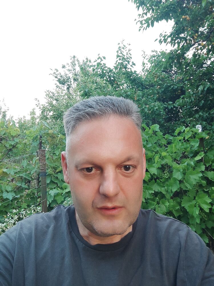  44342267  , 49 ,    
