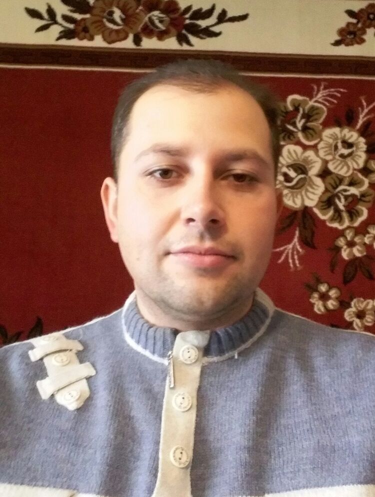  ,   Yra, 35 ,   ,   , c 