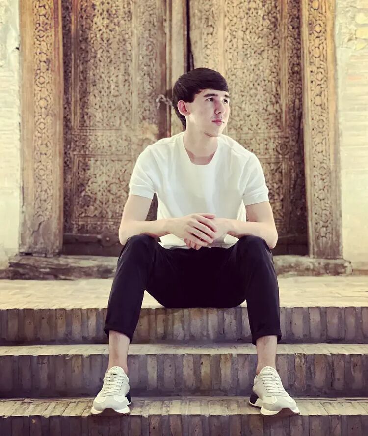  43979267  Muzaffar, 27 ,    