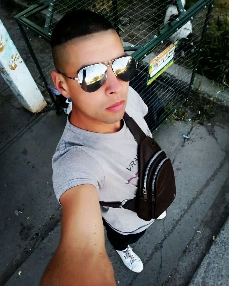  43556457  , 27 ,    