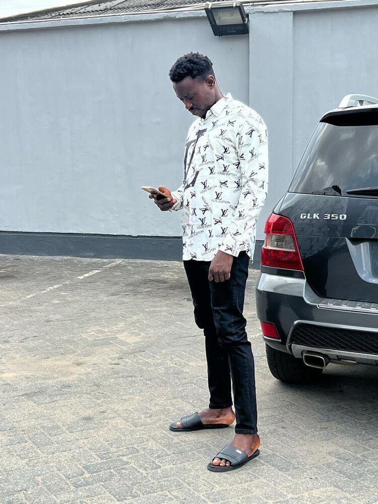  Lagos,   Samuel, 36 ,   ,   , c 