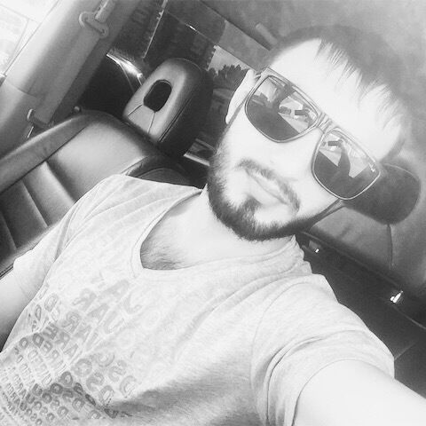  28983997  Roman, 34 ,    