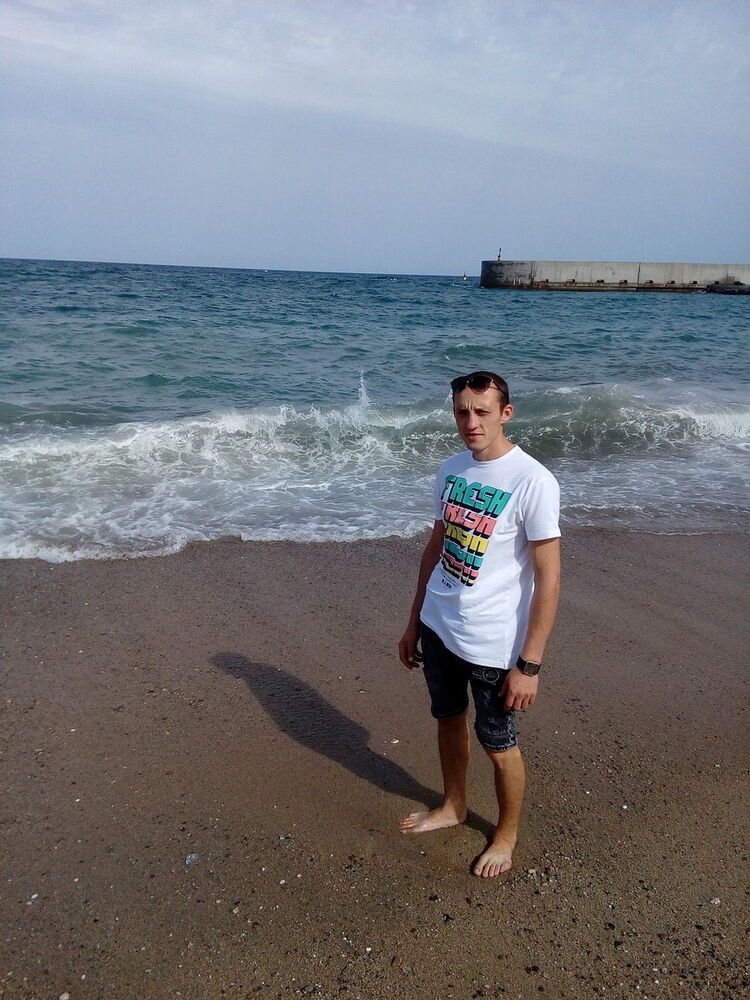  ,   Nicolae, 33 ,   , 
