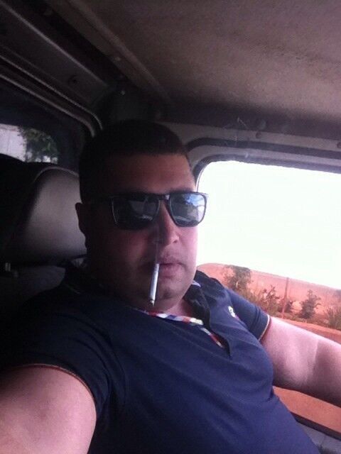  ,   Artur, 39 ,   ,   , c 