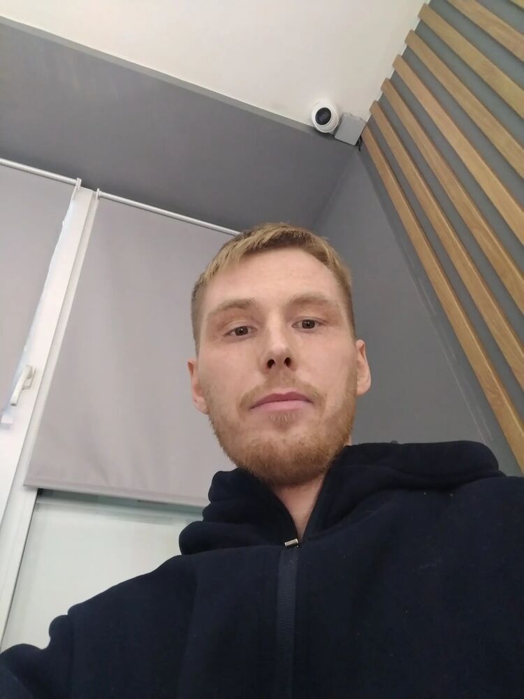  ,   Pavel, 32 ,   ,   