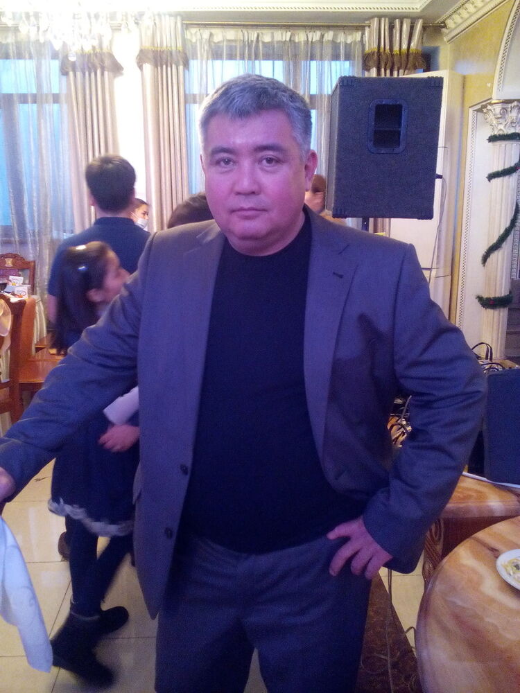  5621677  Erzan, 55 ,    