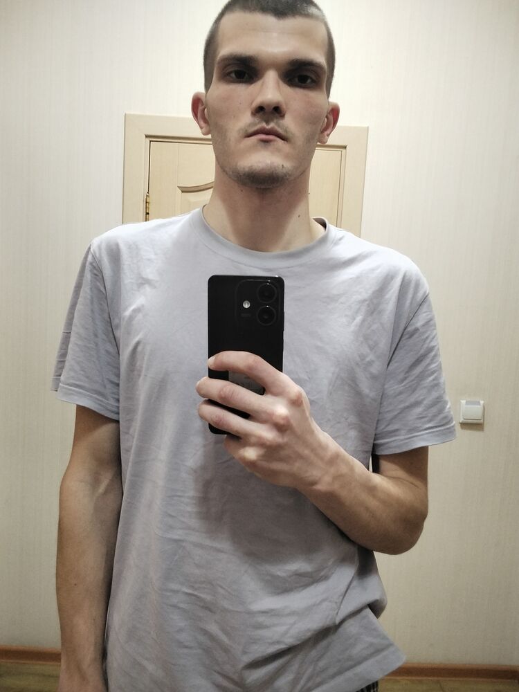  ,   Vladislav, 27 ,  
