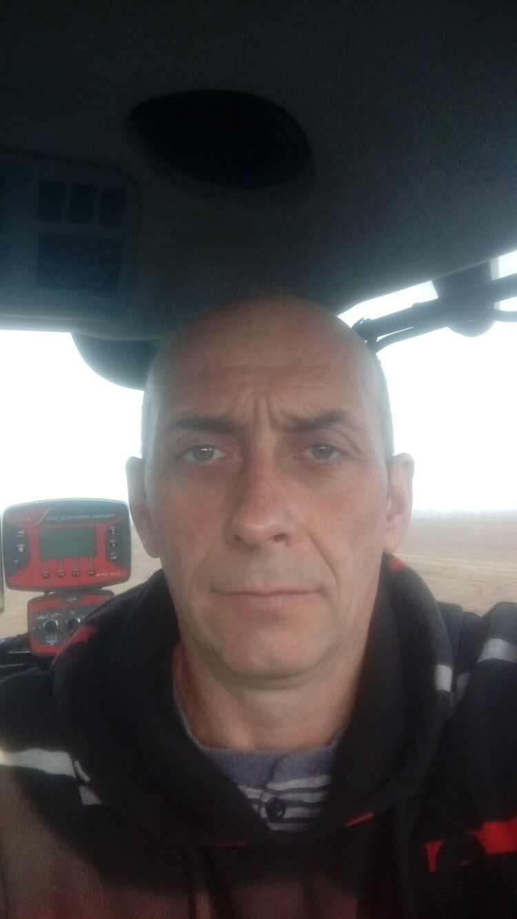  28238857  , 46 ,    
