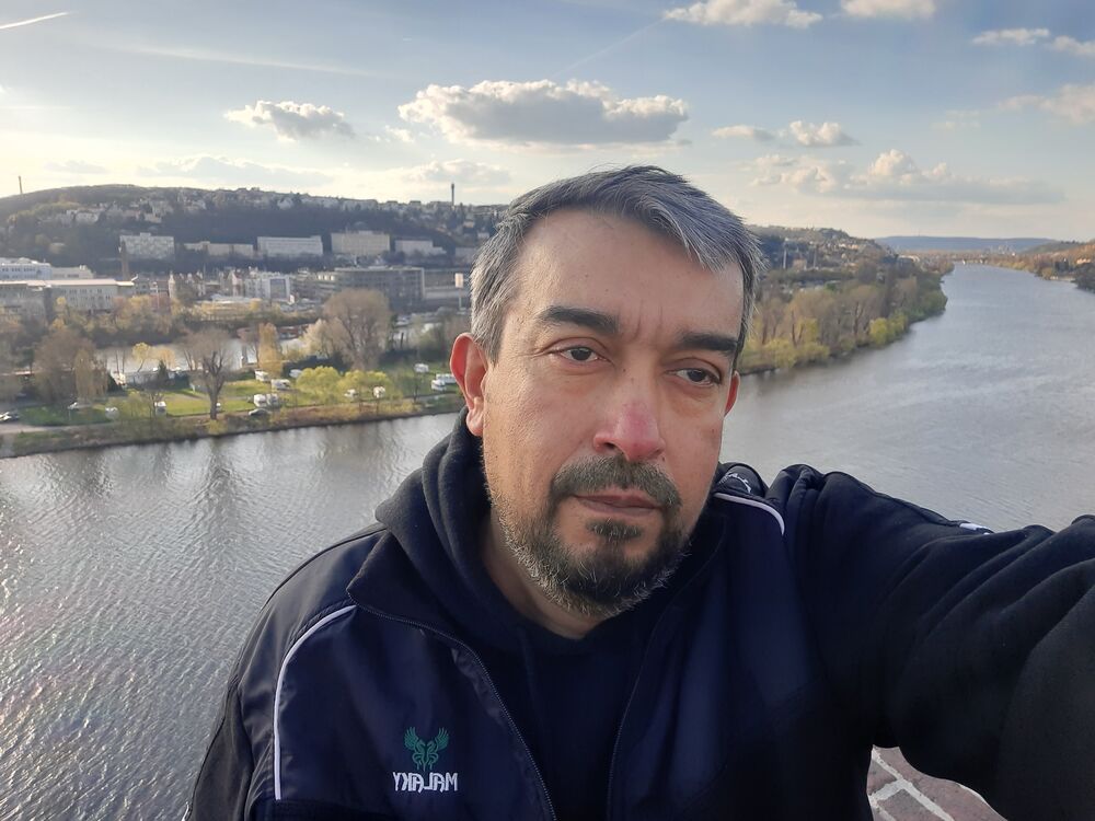  30358957  Murad, 48 ,    Praha