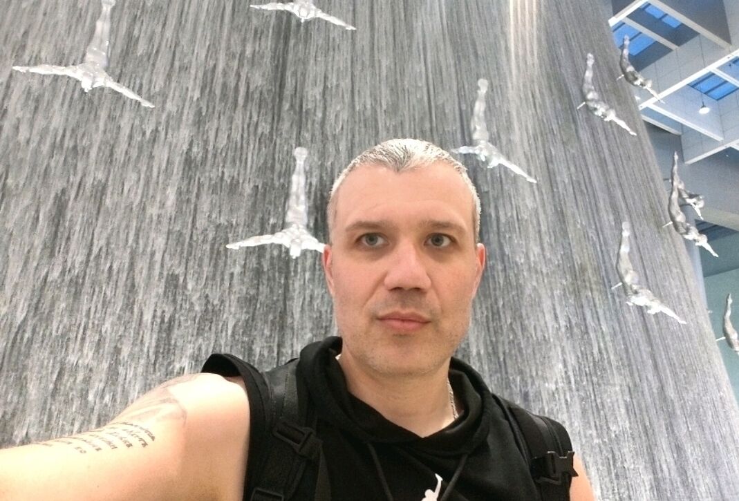  52798437  , 53 ,    -