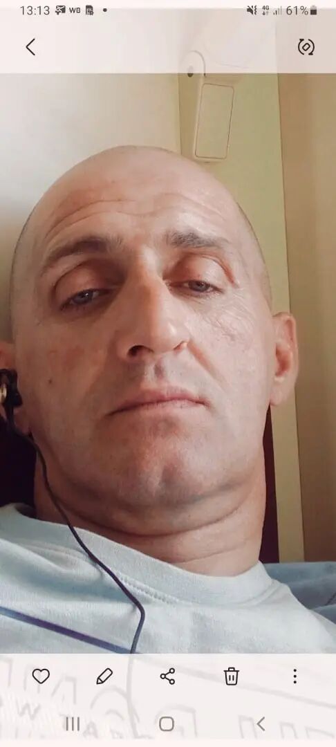  48527887  Sergey, 43 ,    
