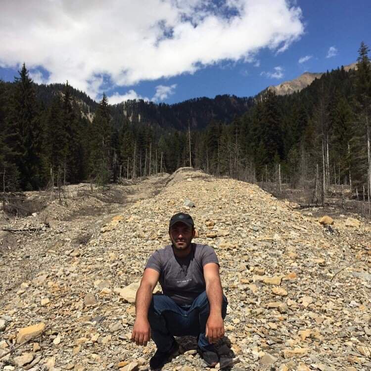  ,   Levani, 32 ,   ,   