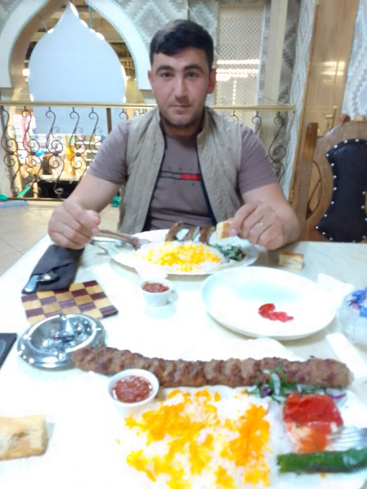  48876527  Baxtiyar, 31 ,    