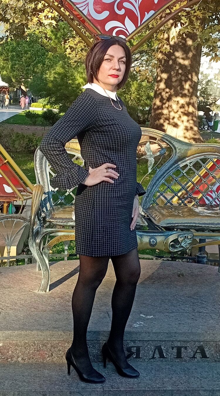  ,   Renata, 42 ,   ,   