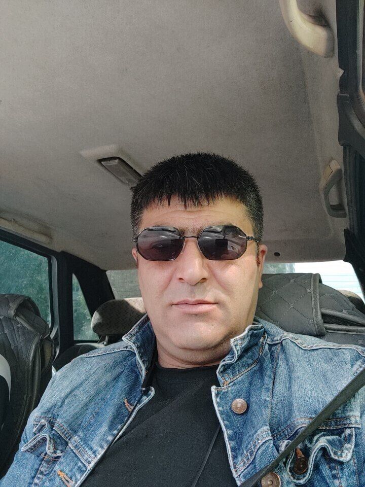  54406387  Raqif, 40 ,    