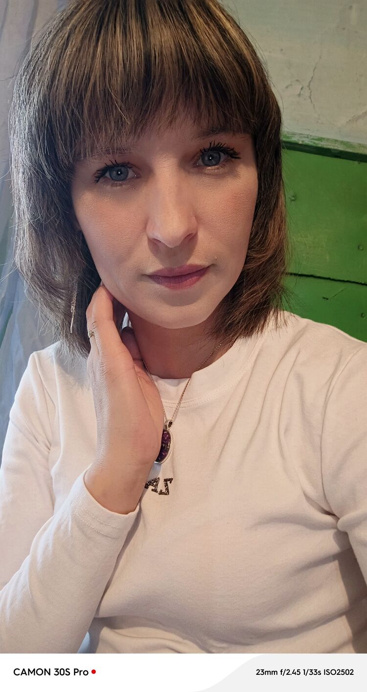  51596697  Kristina, 27 ,    
