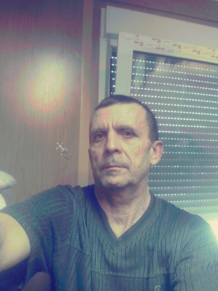  ,   Gena, 61 ,     , c 