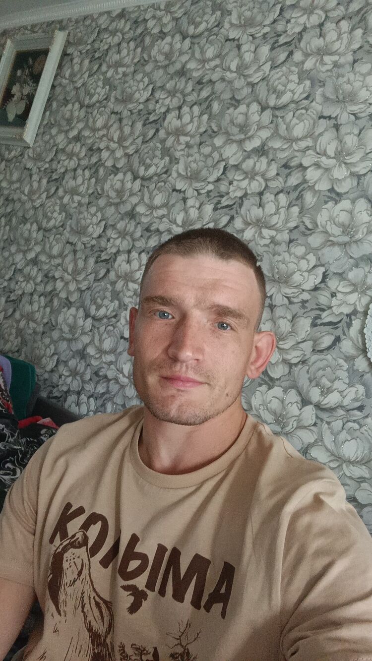  46773697  , 31 ,    