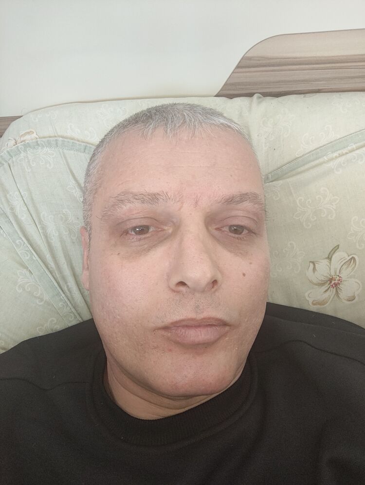  40192357  Alex, 45 ,    