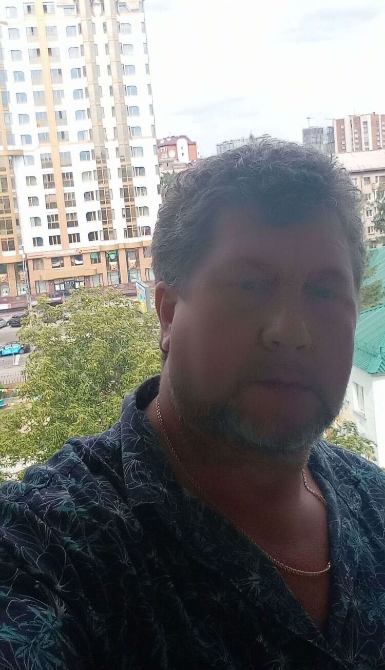  53030127  Sergey, 56 ,    